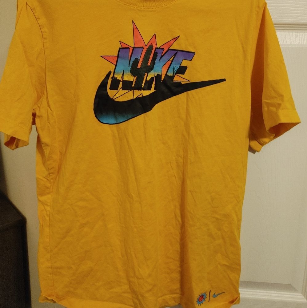 Mens nike shirt